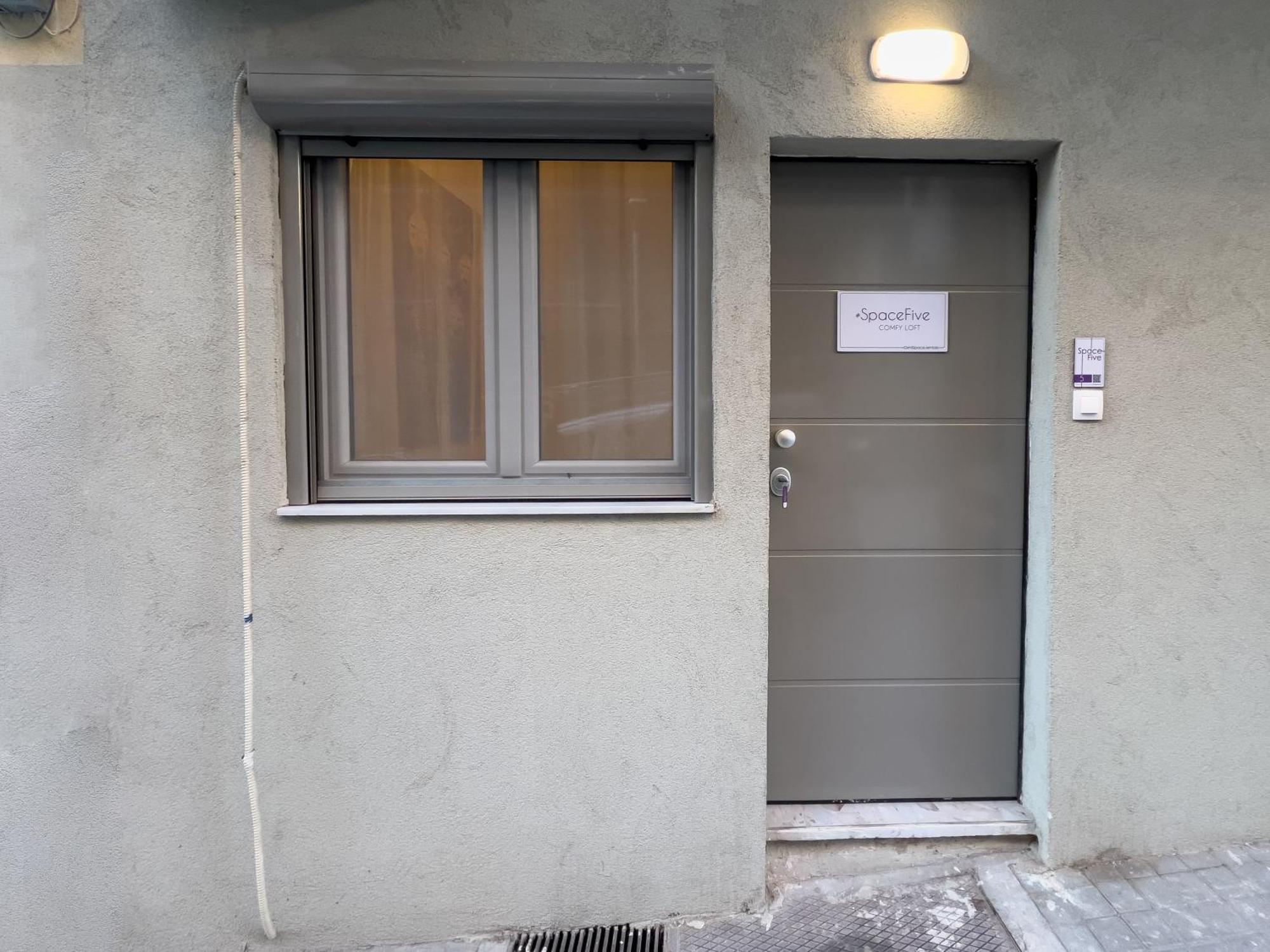 Apartment Ikaros Welcome Downtown Loft - Explore Center By Foot - Close To Arch Of Galerius